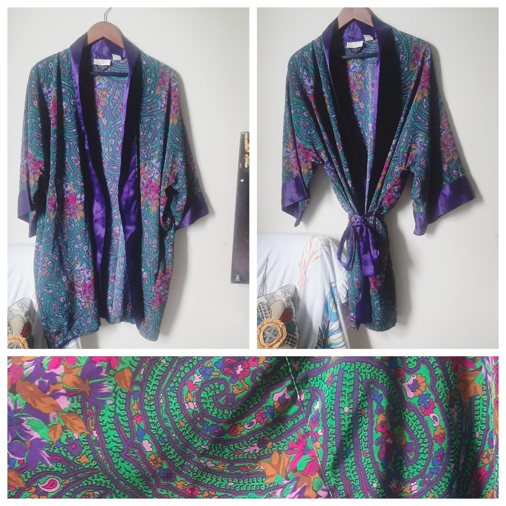 VTG Gold Victoria's Secret Floral Paisley Robe OSFAM